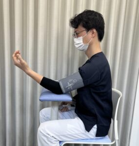 その測り方、損をしていませんか？「腕の置き方」で血圧はこんなに変わりますのアイキャッチ画像